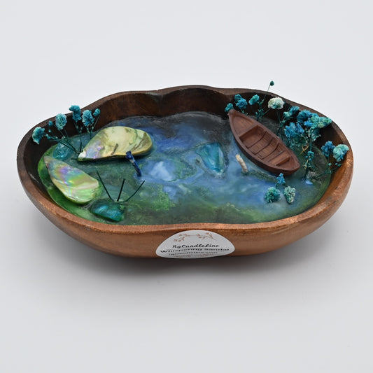 Artistic Wooden Tray Candle with Ocean Bloom Design